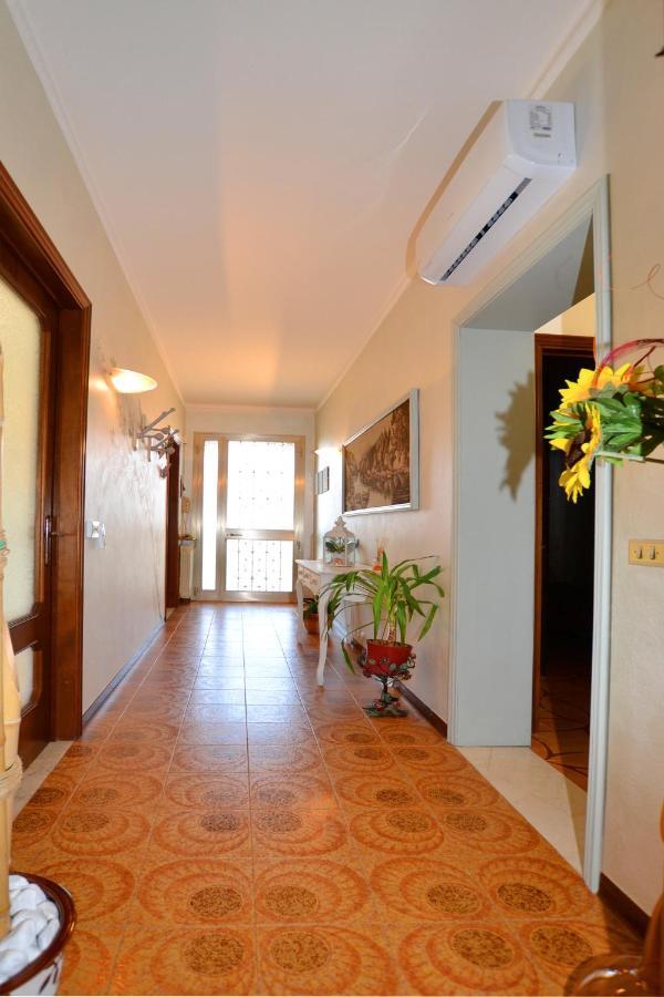 Vila Casa Patty Sirmione Exteriér fotografie
