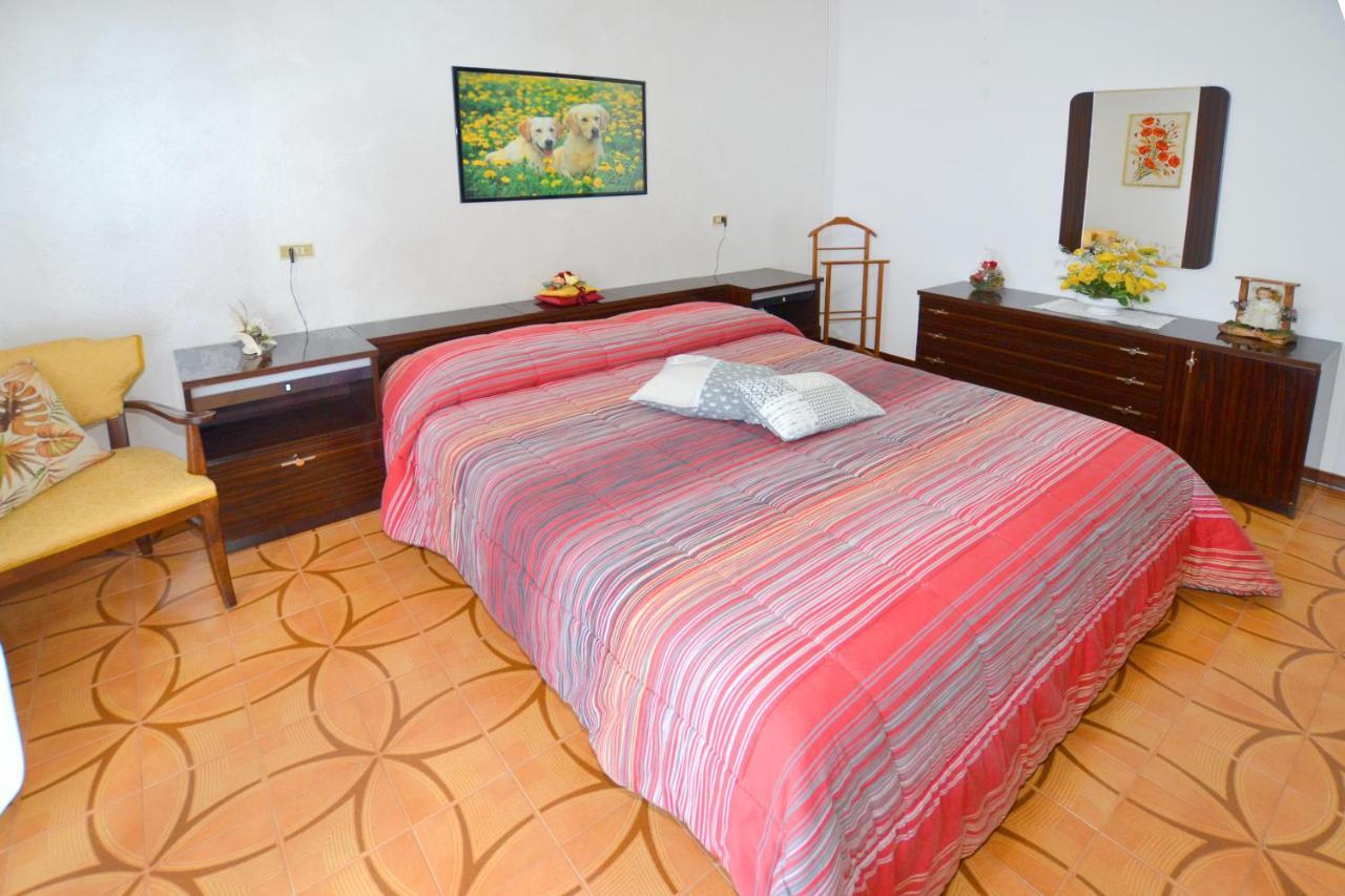 Vila Casa Patty Sirmione Exteriér fotografie