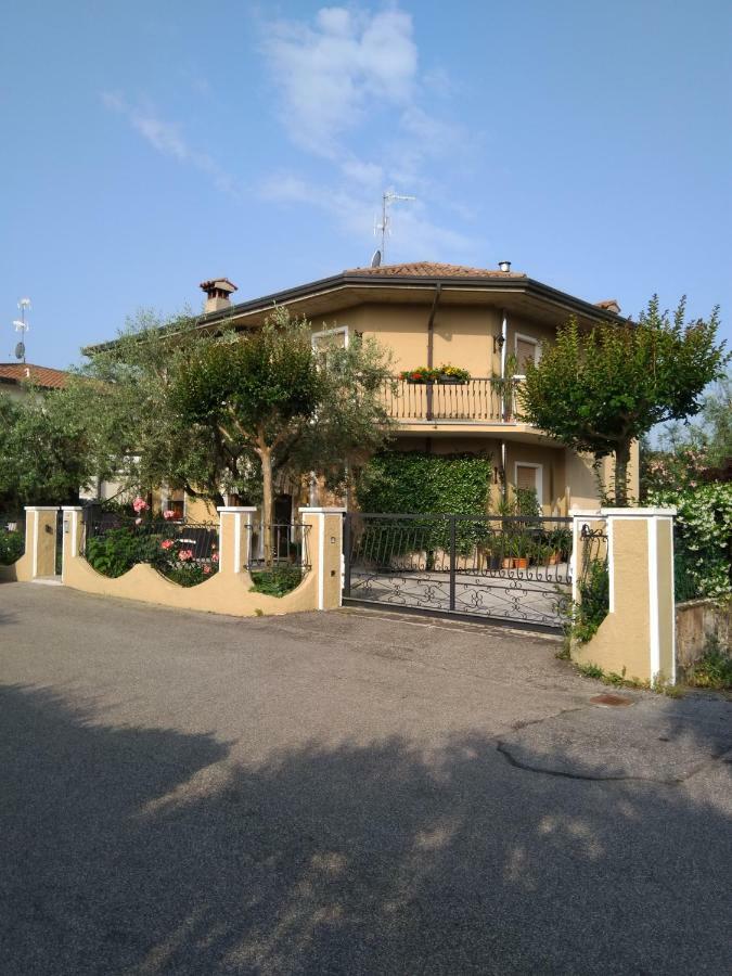 Vila Casa Patty Sirmione Exteriér fotografie