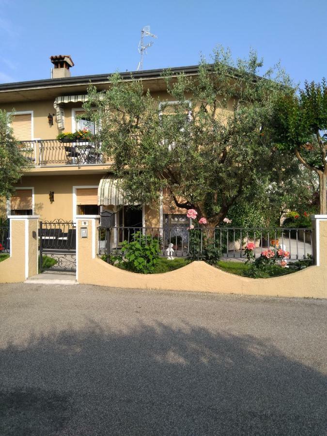 Vila Casa Patty Sirmione Exteriér fotografie